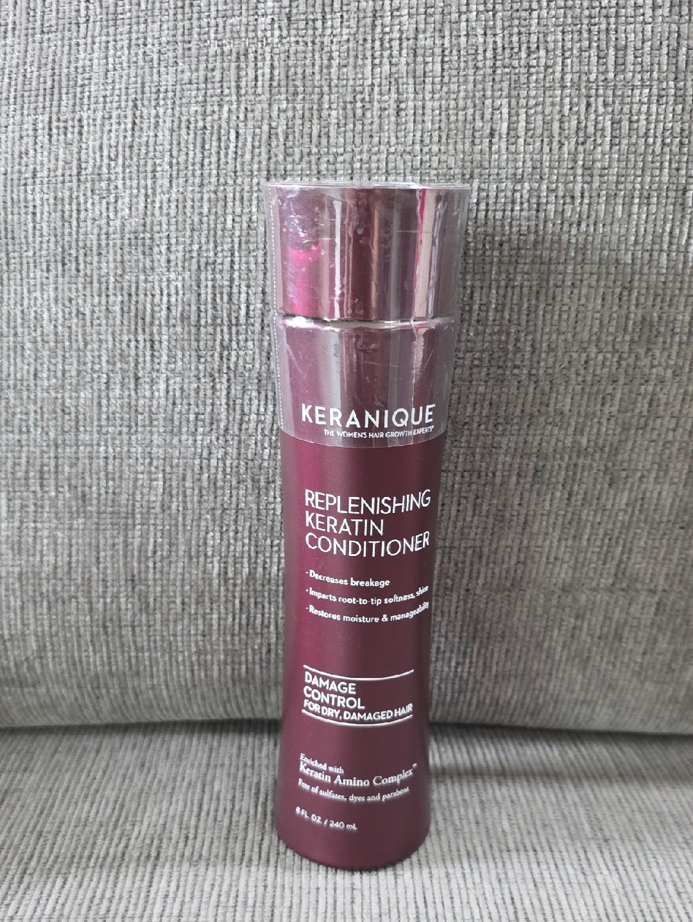Keranique Replenishing Keratin Conditioner, New, 8floz. For Dry Damaged Hair.